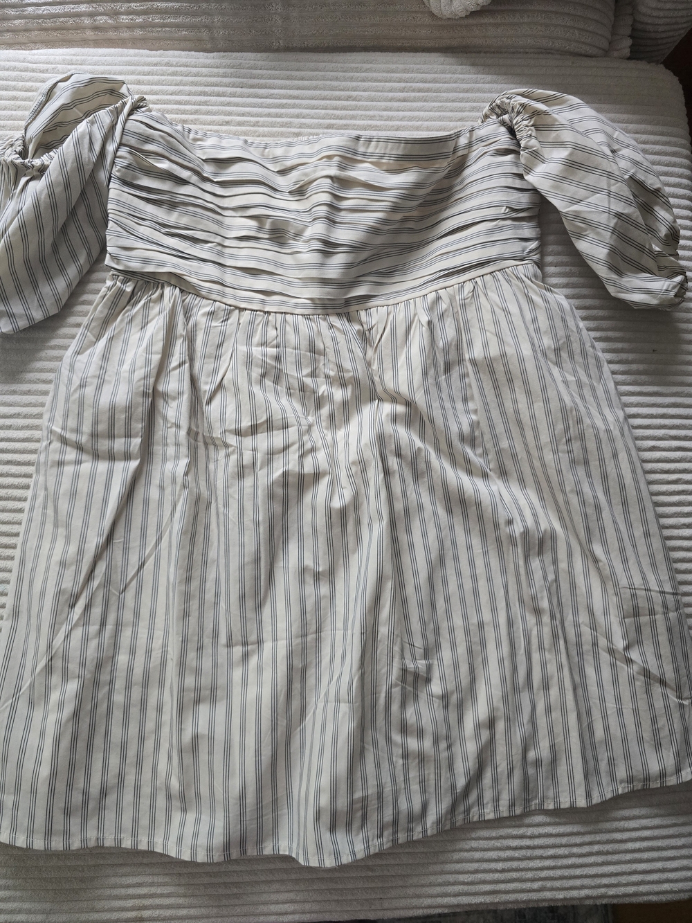 Abercrombie & Fitch Cream and Gray Striped Off-Shoulder Dress